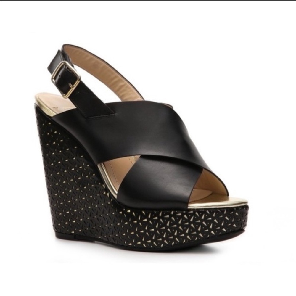 HP 🎉BCBG black wedges with gold detailing size 11